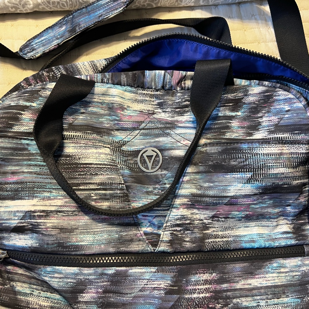 IVIVVA by Lululemon Black and Gray Duffel Bag
